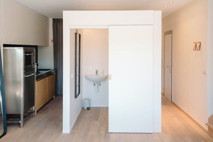 Room 30 of 129