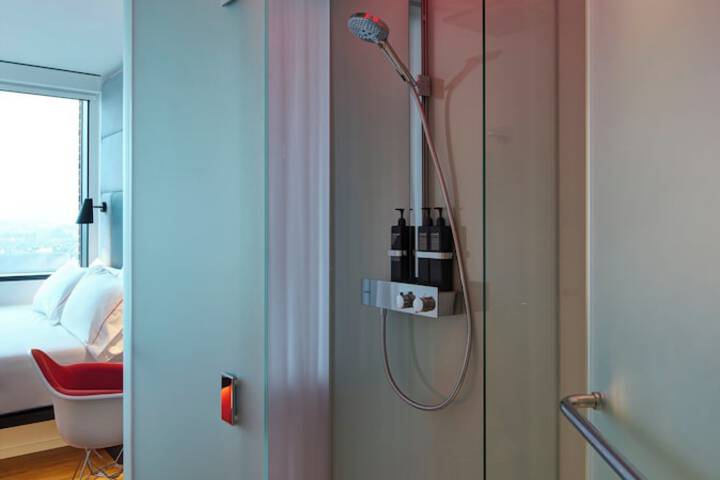 Room 41 of 71