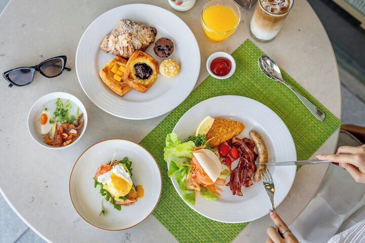 Breakfast/Coffee Service 164 of 210