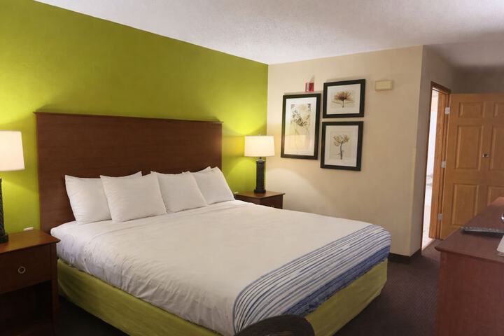 Room 8 of 45