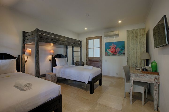Room 58 of 136
