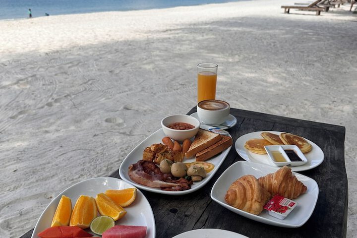 Breakfast/Coffee Service 47 of 60