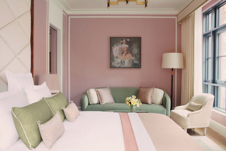 Room 18 of 61