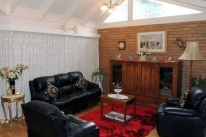 Hotel Exterior 20 of 23