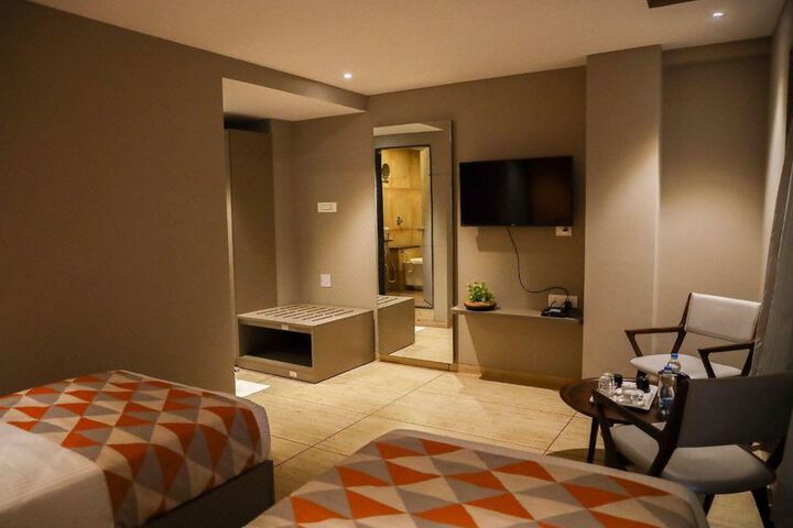 Hotel Avalon