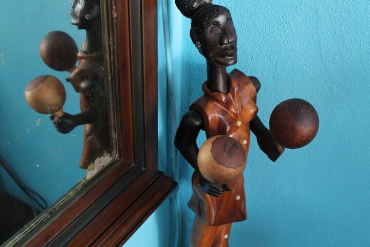 Room 9 of 32