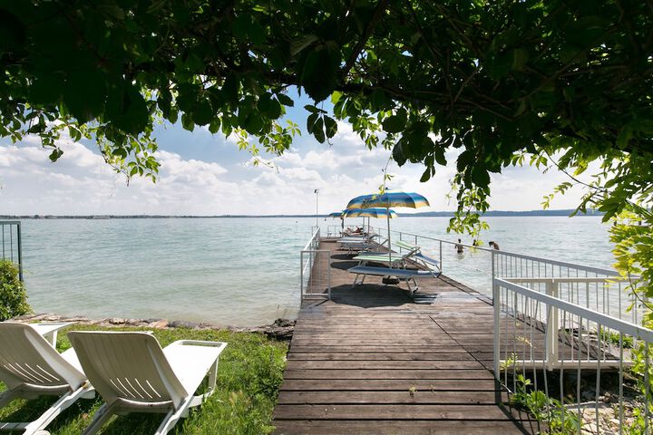 Sundeck 94 of 99