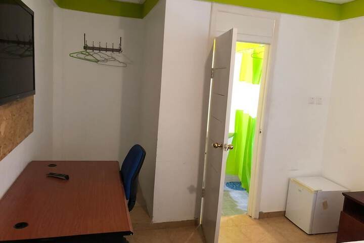 Room 6 of 8
