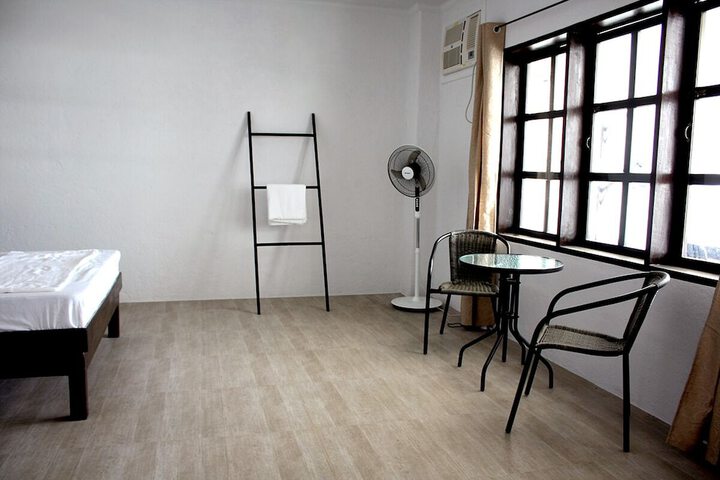 Room 3 of 50