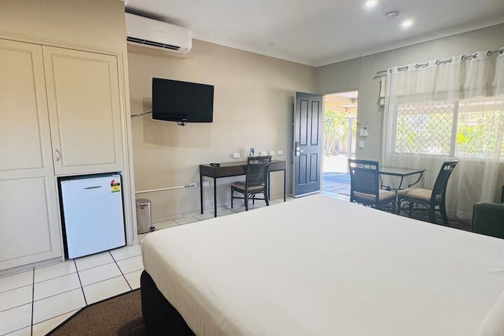 Room 6 of 46