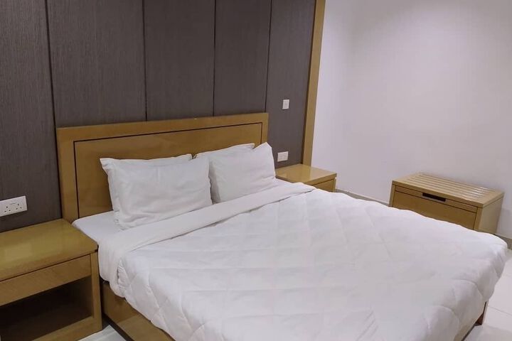 Room 14 of 35