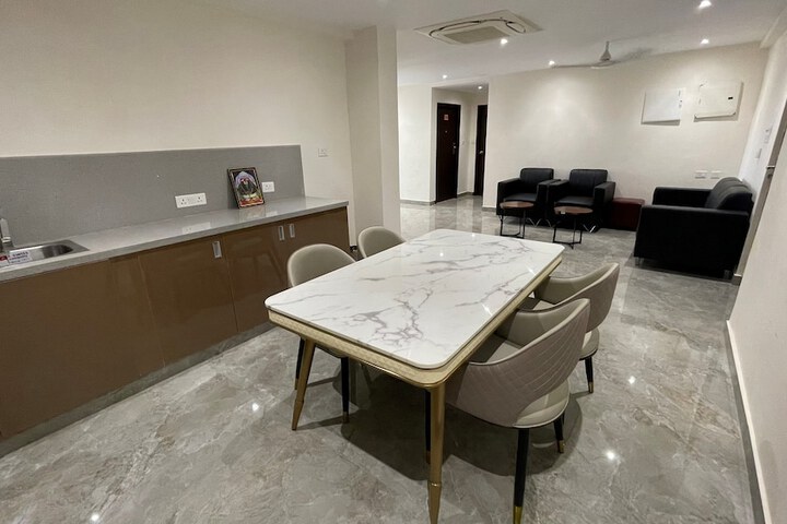 Room 44 of 67