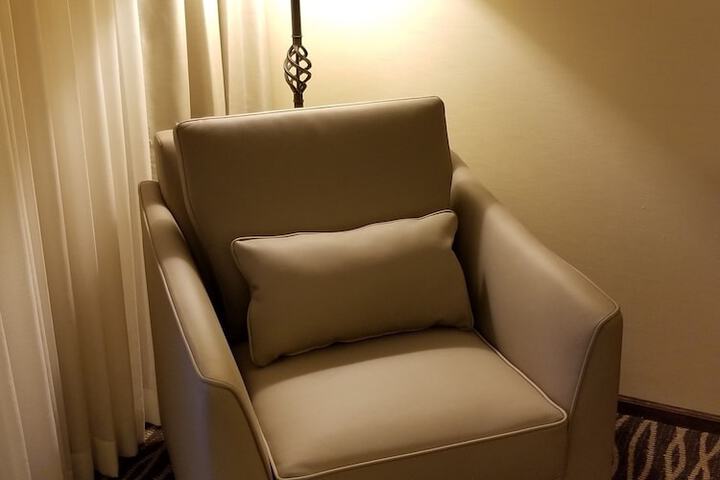 Room 6 of 112