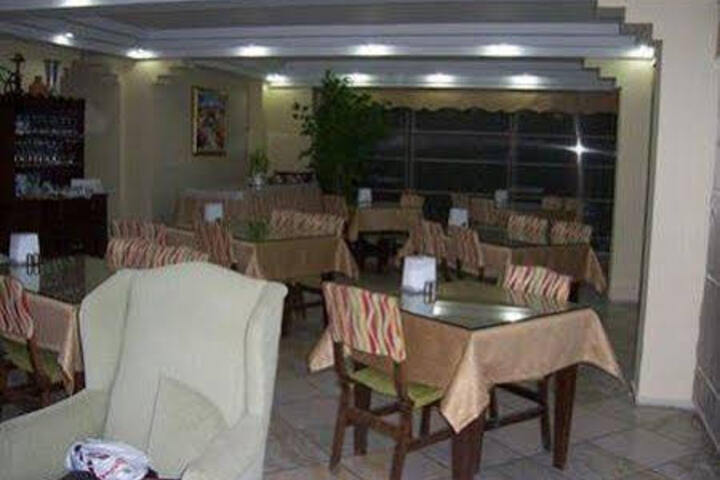 Hotel 6 of 10