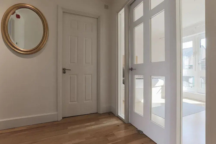 Room 3 of 26