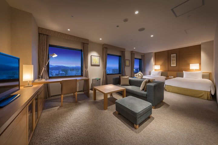 Room 21 of 122