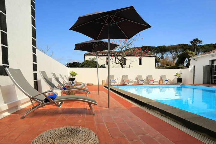 Pools & Facilities