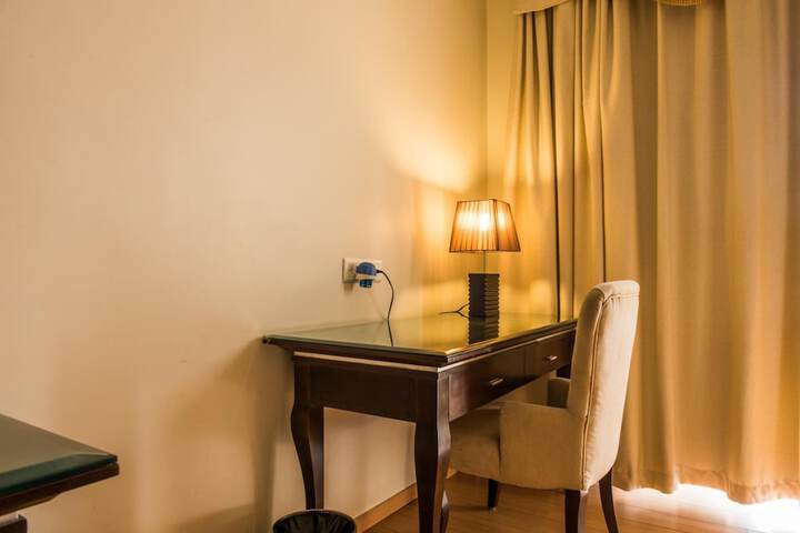 Room 15 of 52