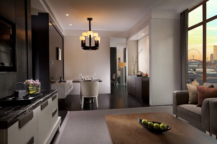 Room 10 of 65