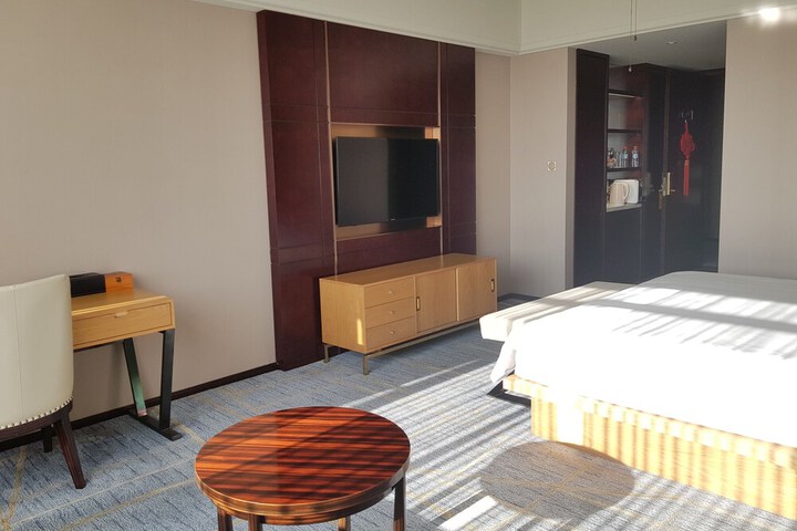 Room 11 of 60