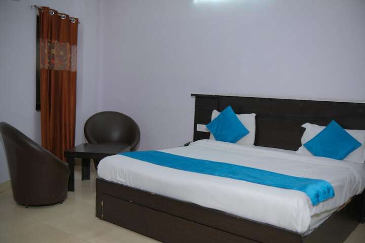 Room 5 of 32