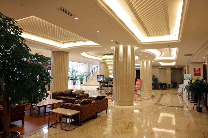 Hotel Interior 7 of 19