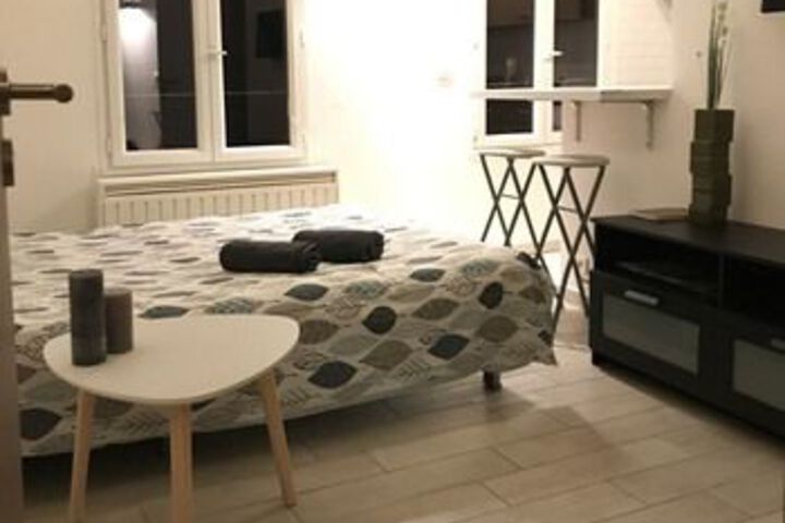 Room 11 of 22