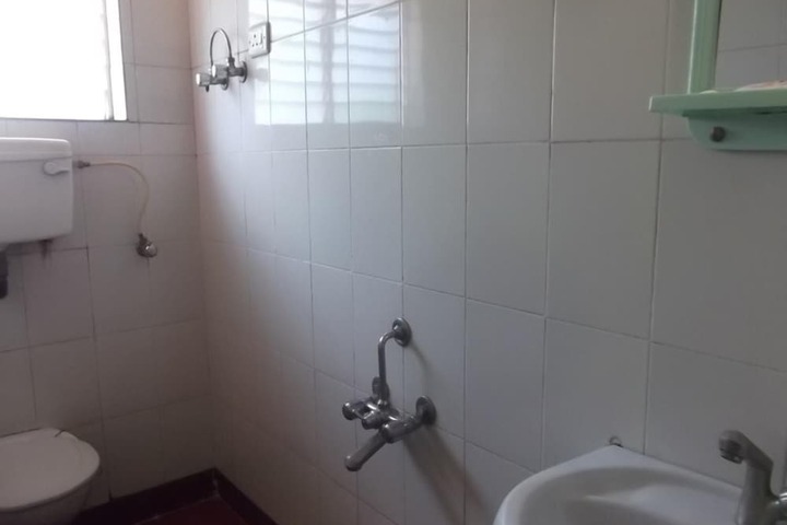 Room 18 of 22