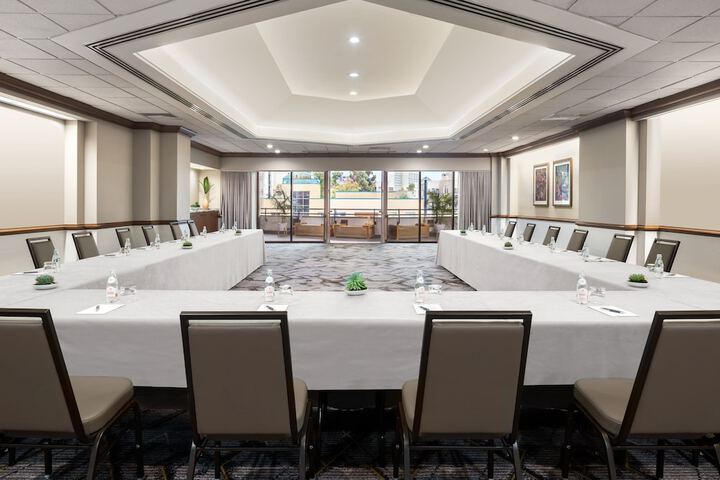 Meeting facility