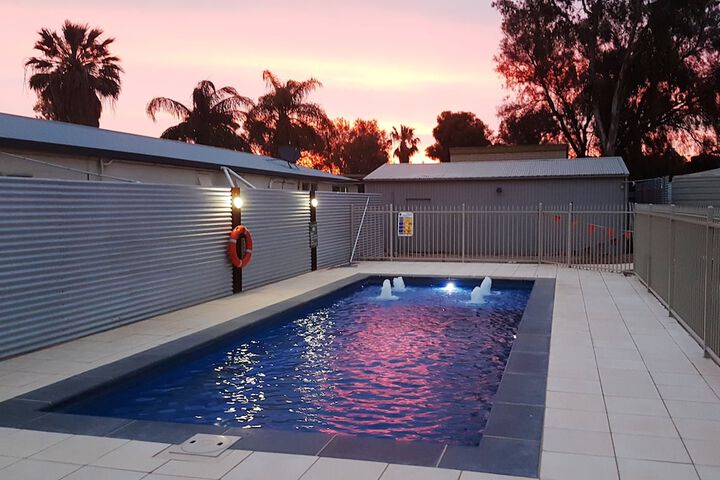 Pool 60 of 89