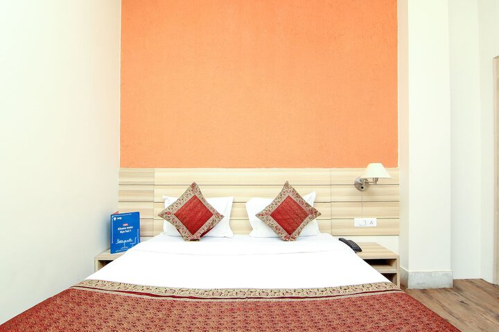 Room 20 of 34
