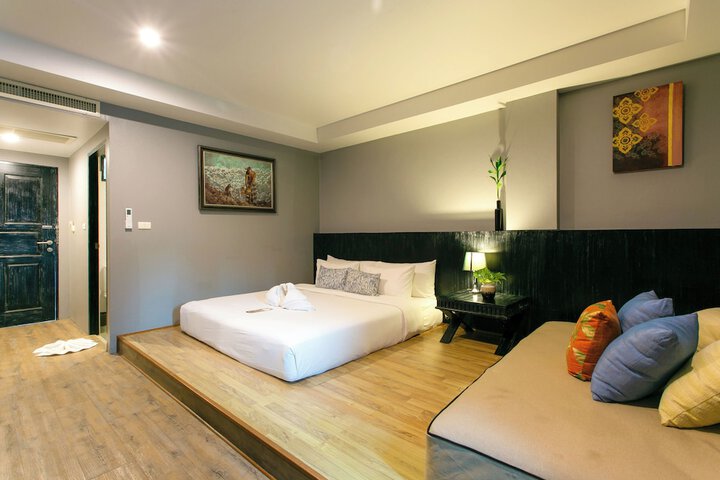 Room 38 of 150