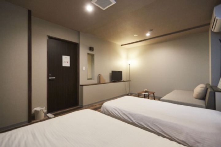 Room 107 of 288