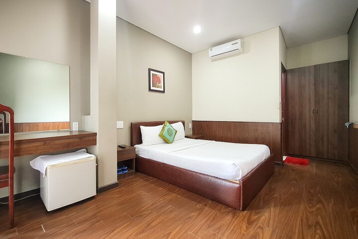 Room 5 of 26