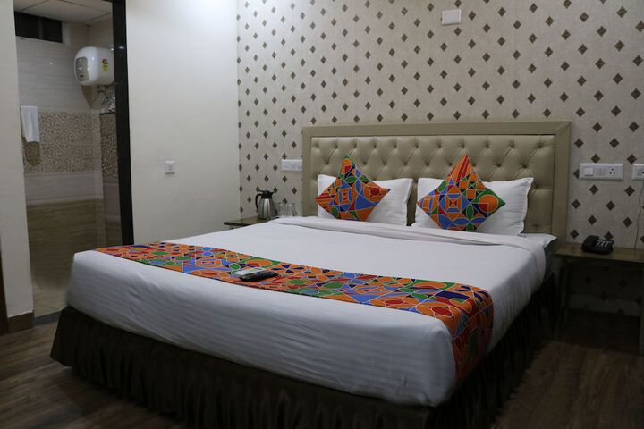Room 8 of 36