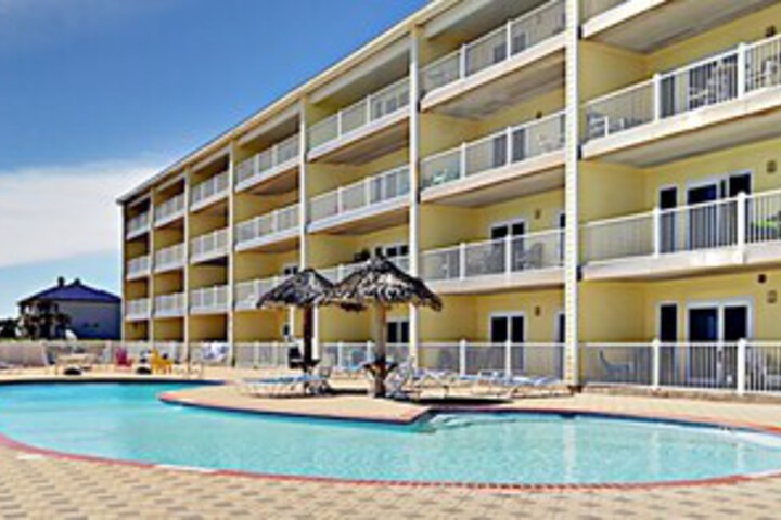 Pool 33 of 65