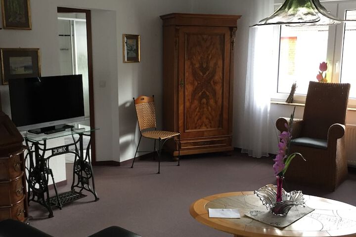 Room 82 of 127