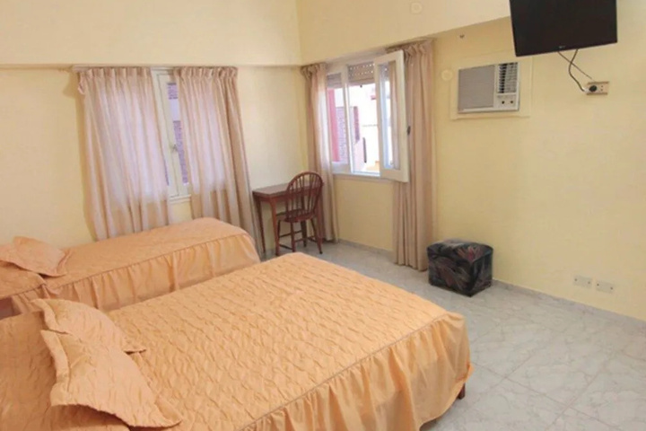 Room 2 of 22