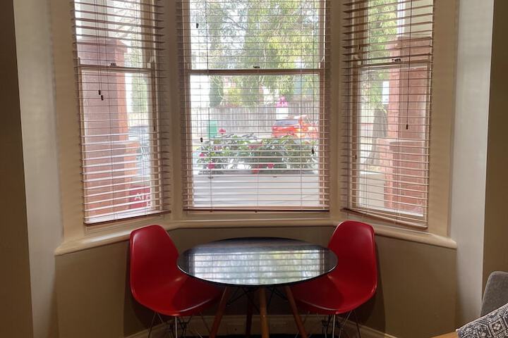 Room 105 of 151