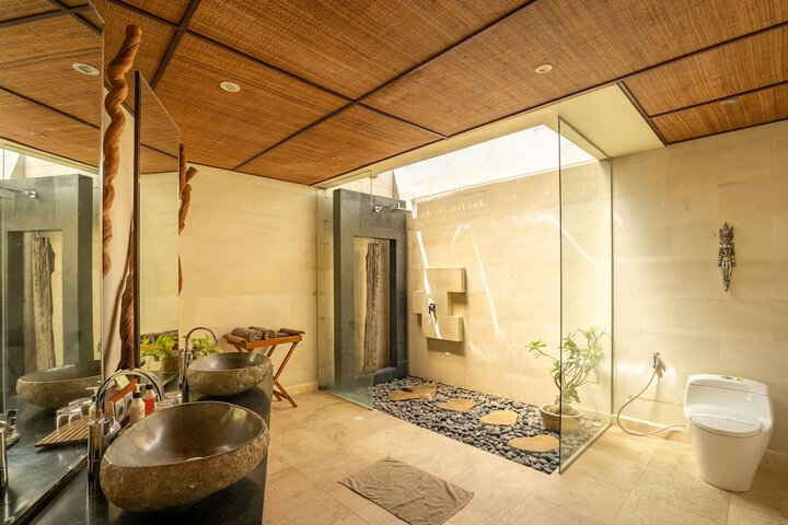 Bathroom Interior Photo