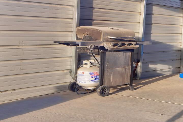 Property Grounds 25 of 26