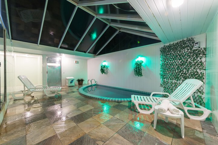 Hotel with Pool