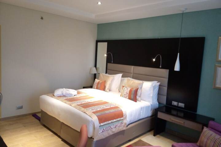 Room 11 of 42