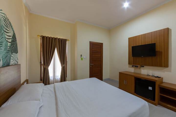 Room 2 of 14