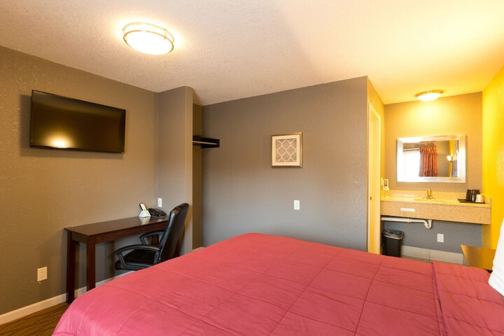 Room 7 of 30