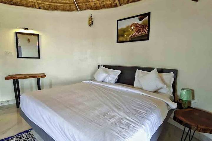 Room 10 of 51