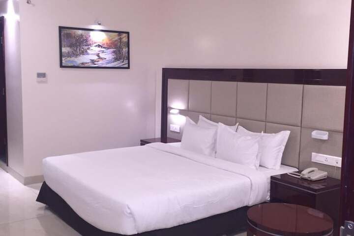 Room 12 of 49