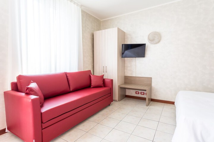 Room 10 of 23