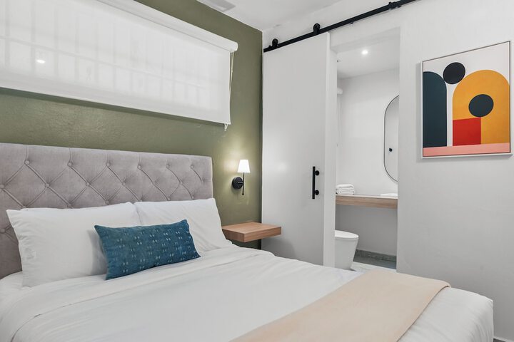 Room 26 of 118