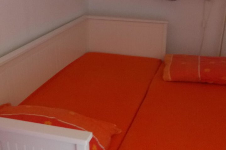 Room 14 of 52